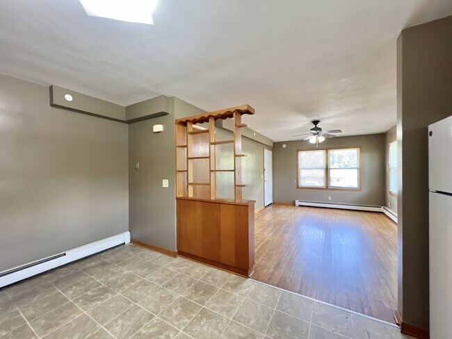 Building Photo - 290 Orchard Dr