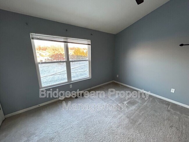 Building Photo - 4358 Straight Arrow Rd