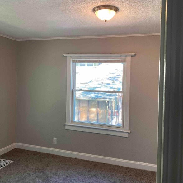 Building Photo - 111 Spruce Ave