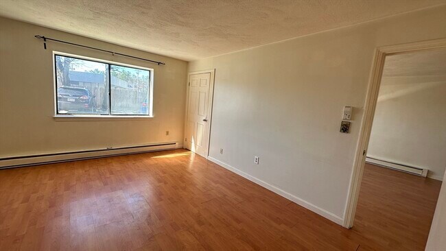 Building Photo - 915 Edgell Rd