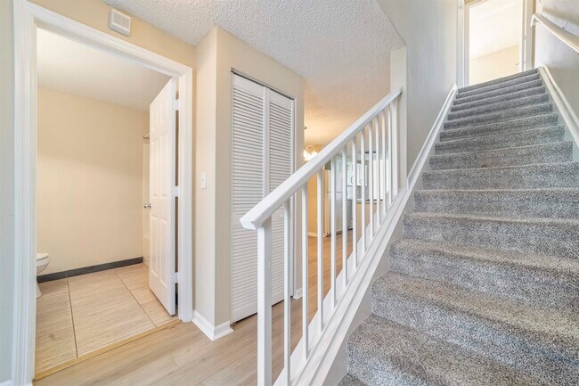 Building Photo - 4000 Grande Vista Blvd