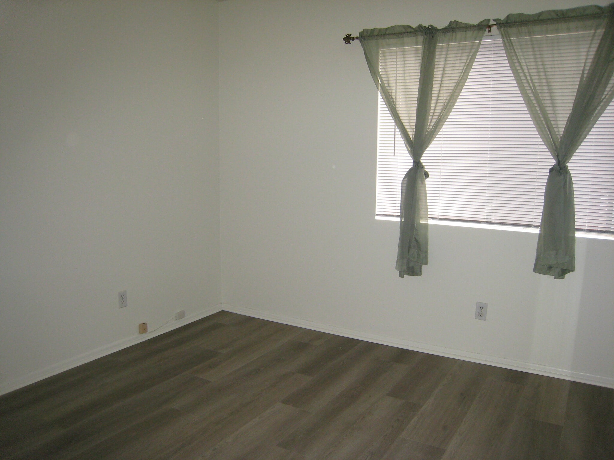 Building Photo - 2616 Cimmaron Ave