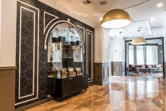 Building Photo - 4310 Dunlavy St