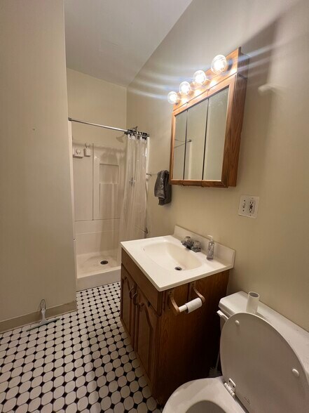 Building Photo - 346 Faneuil St