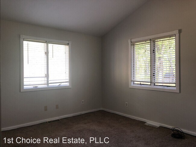 Building Photo - 2 br, 1 bath House - 10601 Riverside Drive