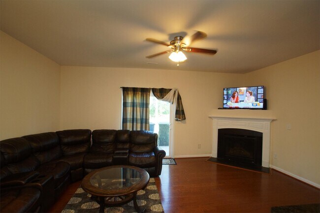 Building Photo - 2236 Stoney Spring Dr