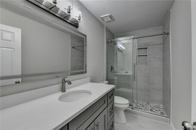 Building Photo - 340 Waddington Trail