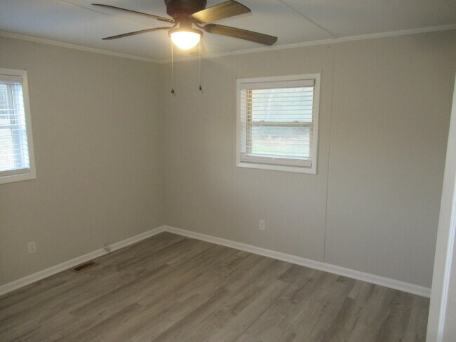 Building Photo - Brick Duplexes in Lincolnton – Now Ready for Lease!