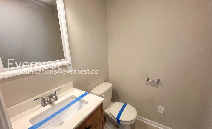 Building Photo - 3002 Sonya Dr NW