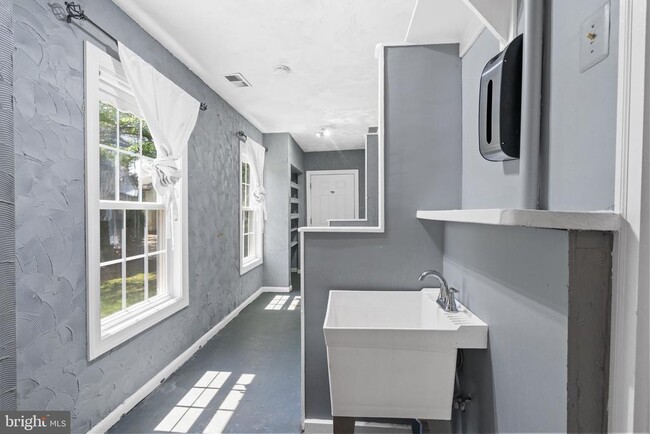 Building Photo - 13604 Wisteria Dr
