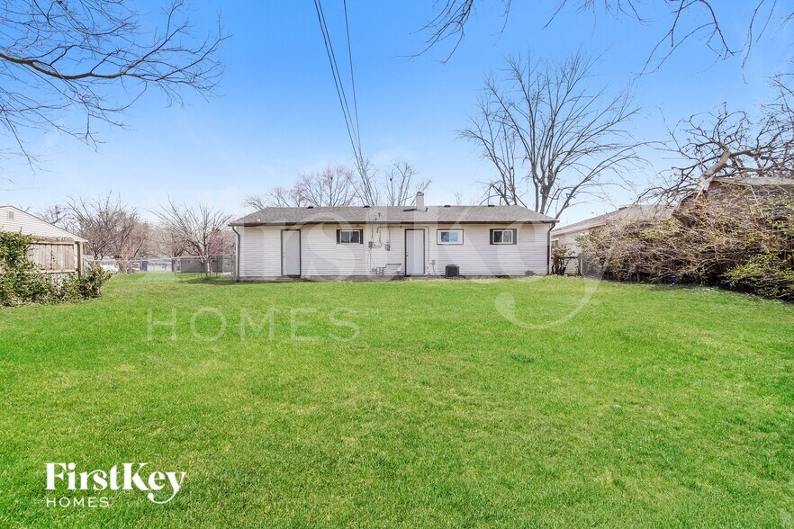 Building Photo - 5014 Katherine Dr