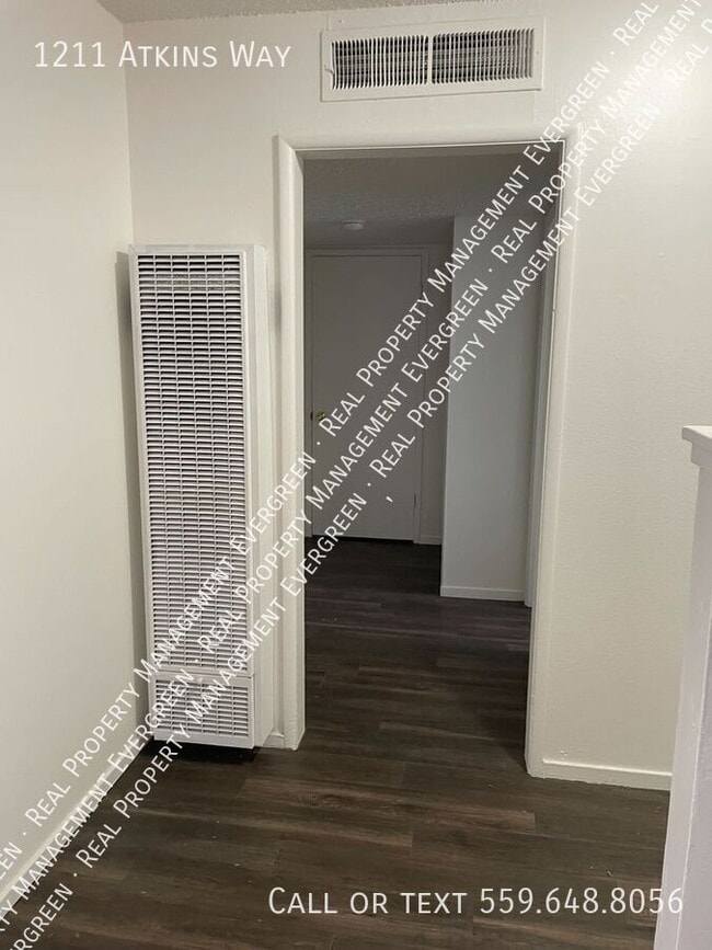 Building Photo - 1211 Atkins Way