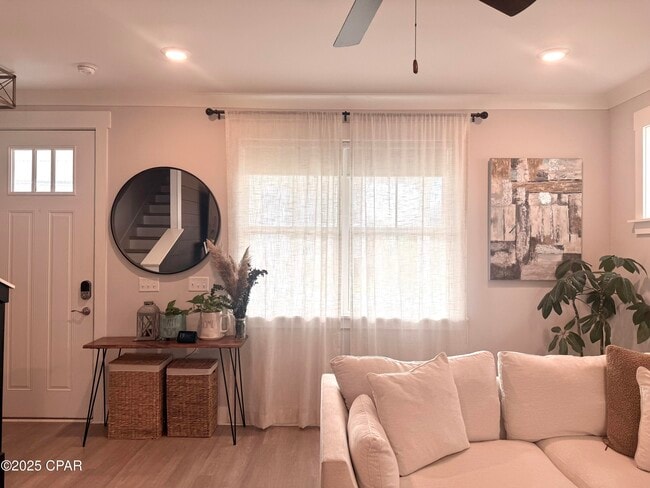 Building Photo - 2129 Sedges Ave