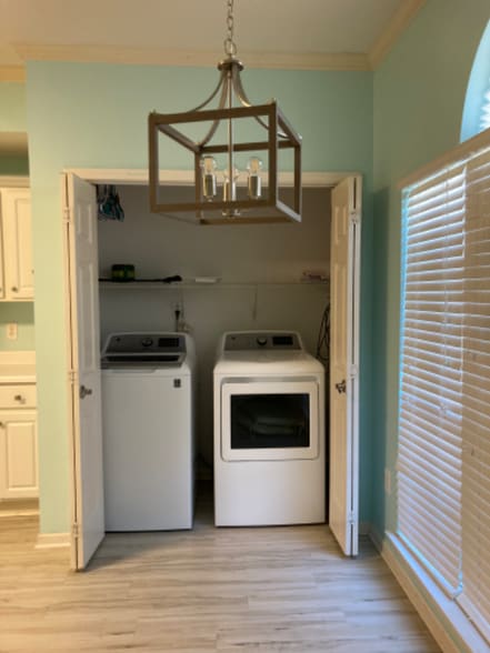 Building Photo - 537 Treymoor Lake Cir