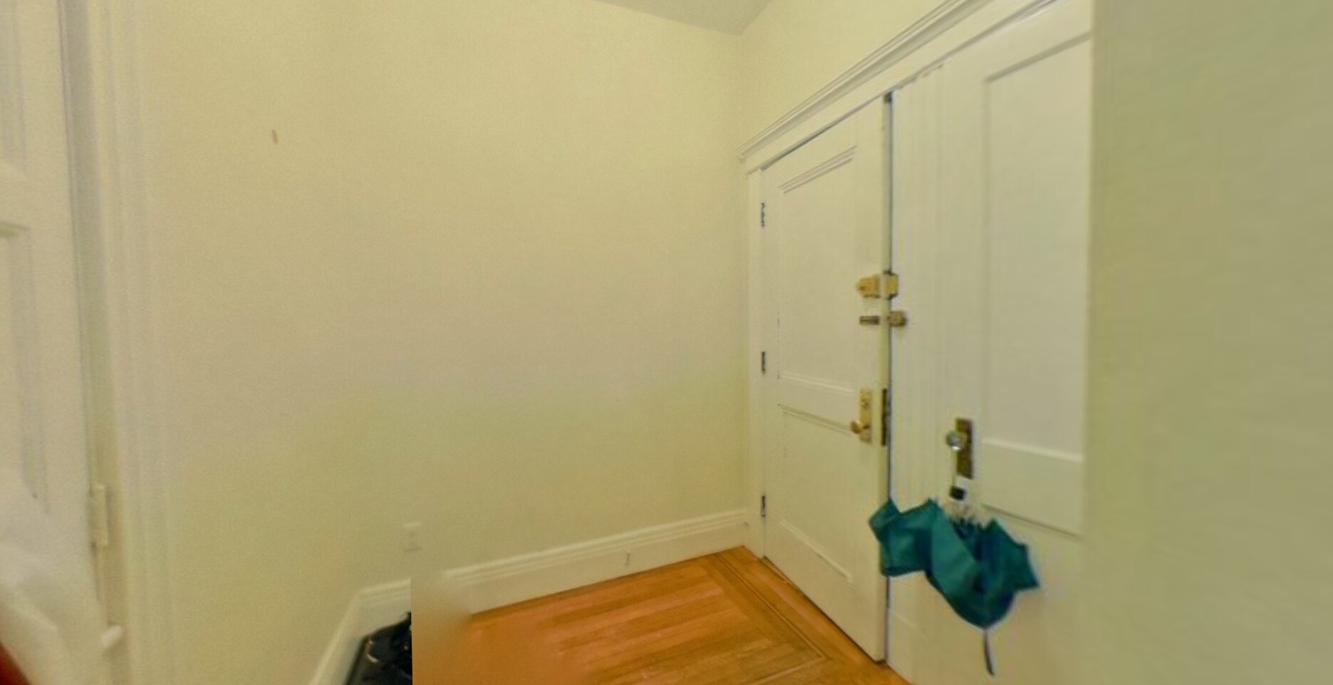 Building Photo - 22 Euston St