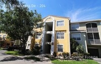 Building Photo - 5459 Bentgrass Dr