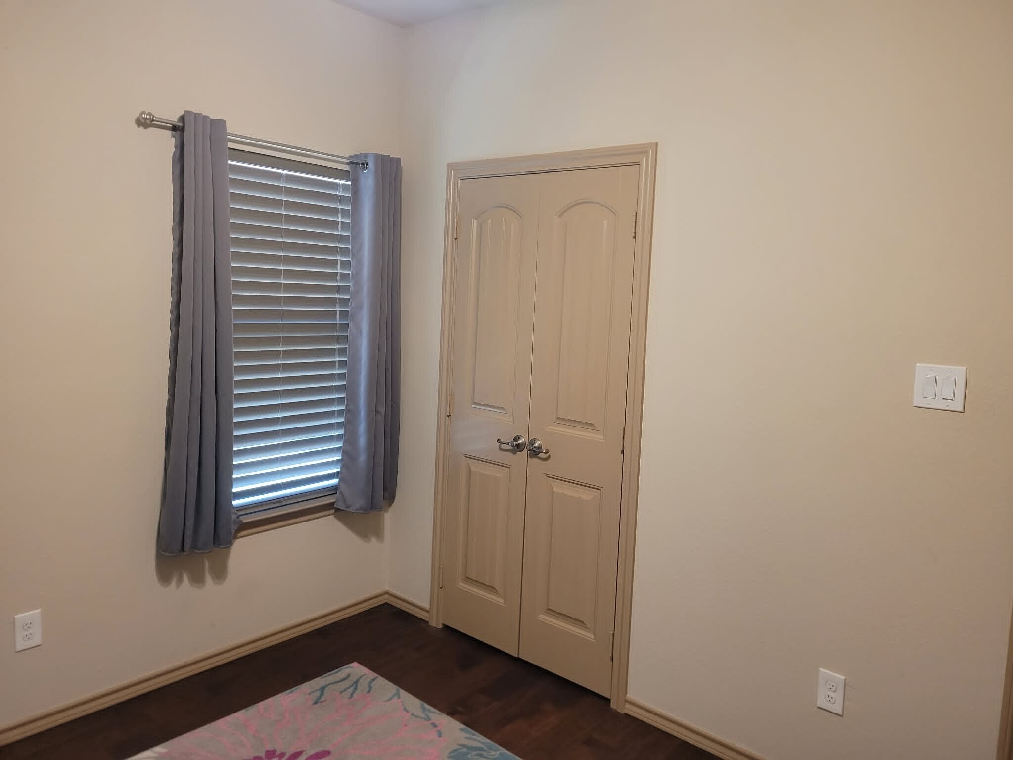 Building Photo - 5833 Tuleys Creek Dr