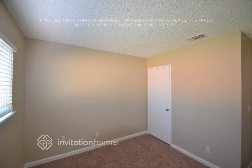 Building Photo - 6215 Longdale Dr
