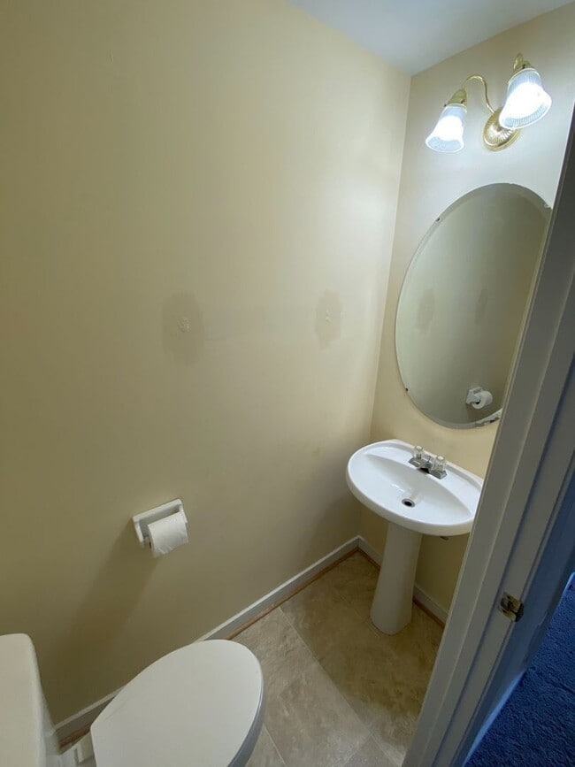 Building Photo - 5504 Millstream Ln