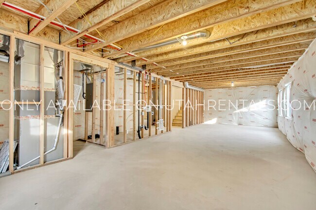 Building Photo - 4283 W Gate Keeper Dr