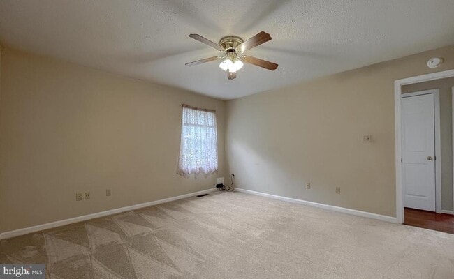 Building Photo - 109 Morris Dr