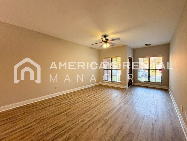 Building Photo - 5221 Sterling Glen Dr