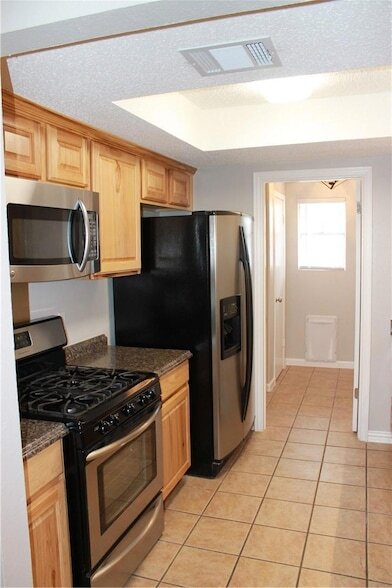 Building Photo - 6806 Lunar Dr