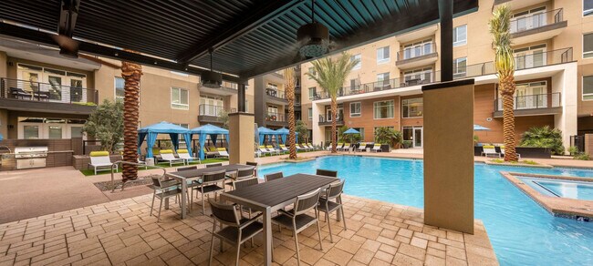 Building Photo - Carter