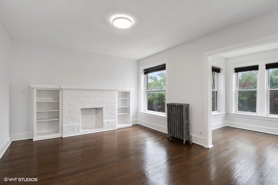 Building Photo - 2040 W Birchwood Ave