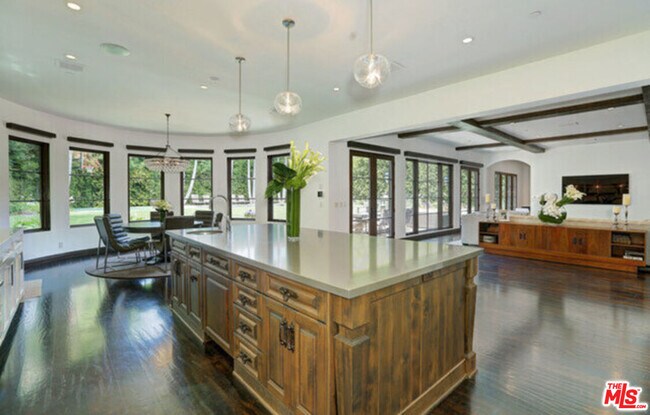Building Photo - 12179 Leven Ln