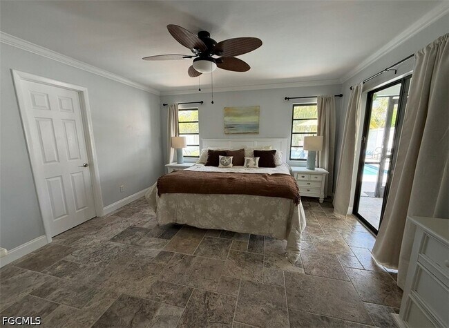 Building Photo - 521 102nd Ave N