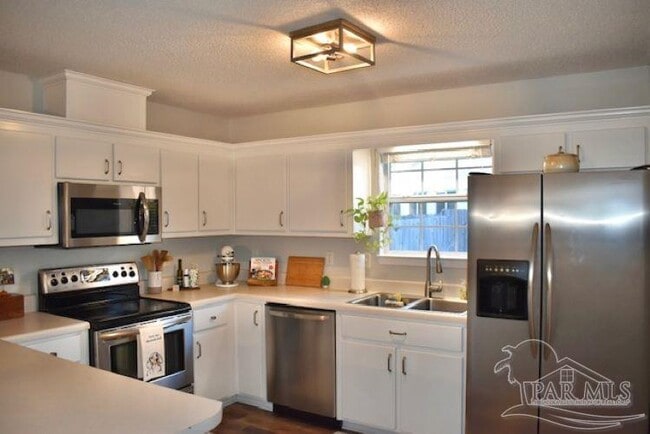 Building Photo - 3300 Meghans Way