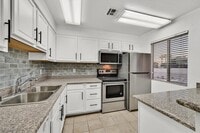 Building Photo - 5499 Indian River Dr