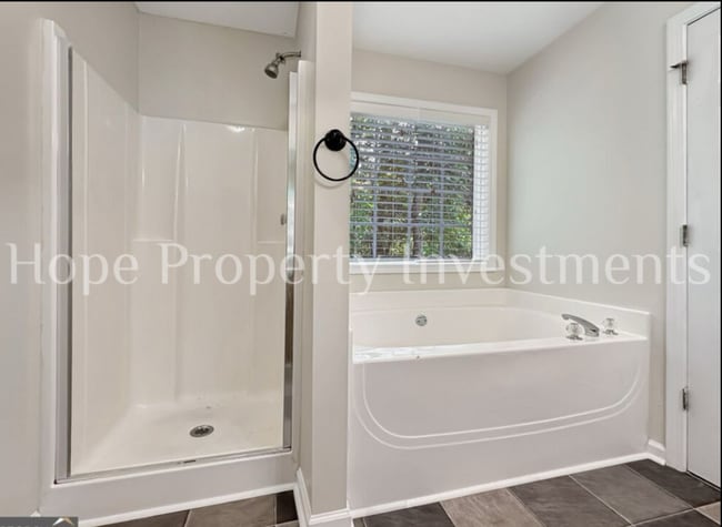 Building Photo - 80 Corn Crib Dr