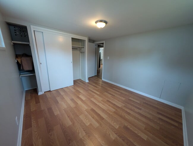 Building Photo - 216 N 9th St