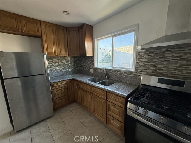 Building Photo - 1415 N Cherokee Ave