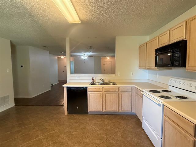 Building Photo - 7808 Shoal Bend