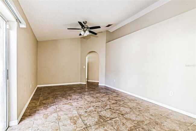 Building Photo - 822 Del Prado Dr