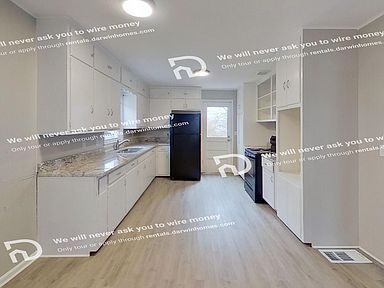 Building Photo - 514 SW 13th St