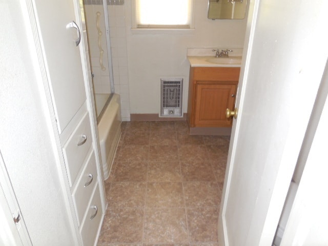 Building Photo - CHARMING GARDEN TRACT HOME