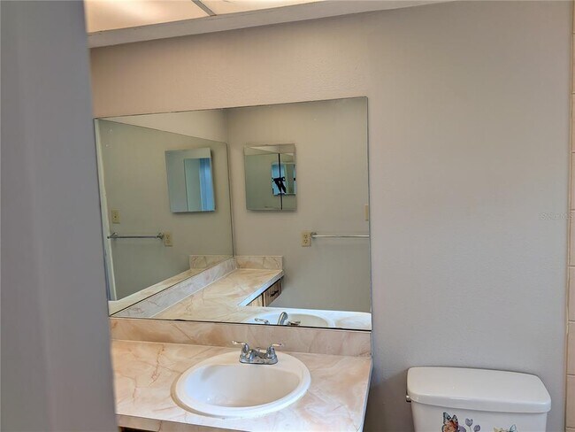 Building Photo - 8206 Dedham Dr