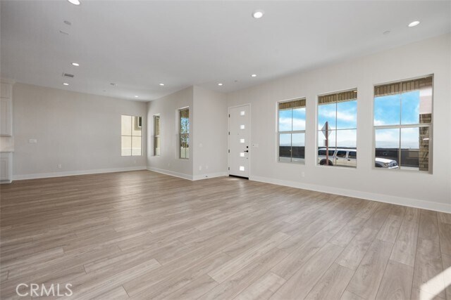 Building Photo - 9355 Astor