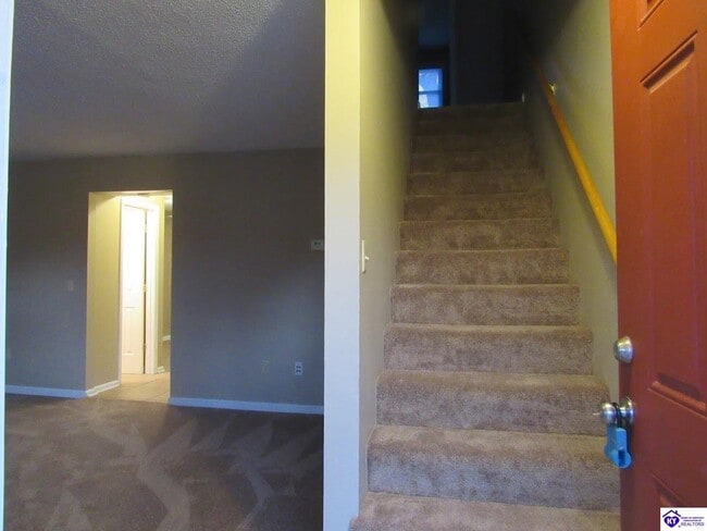Building Photo - 300 Berkley Ct