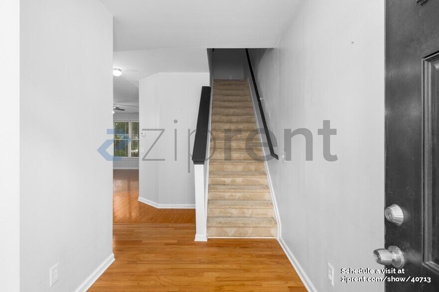Building Photo - 3296 Sheffield Cir