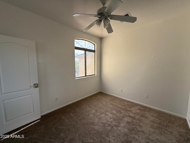 Building Photo - 16828 S Aqua Ct