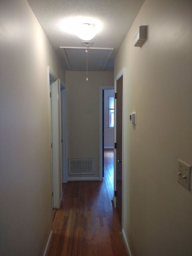 Building Photo - 732 N Harrison Ave