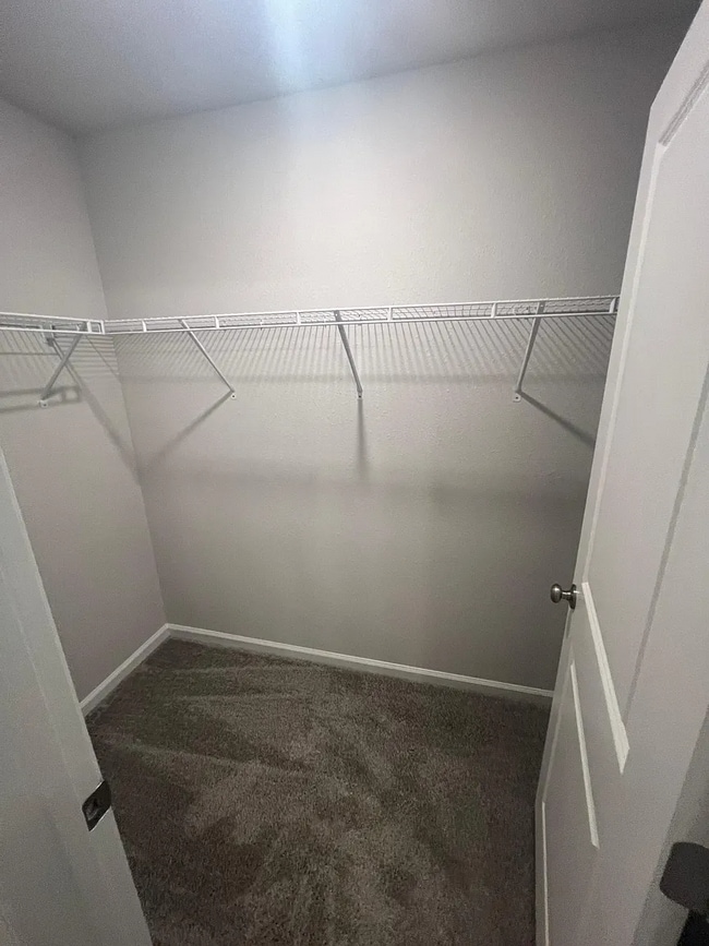 Building Photo - 840 Hartshill Pl