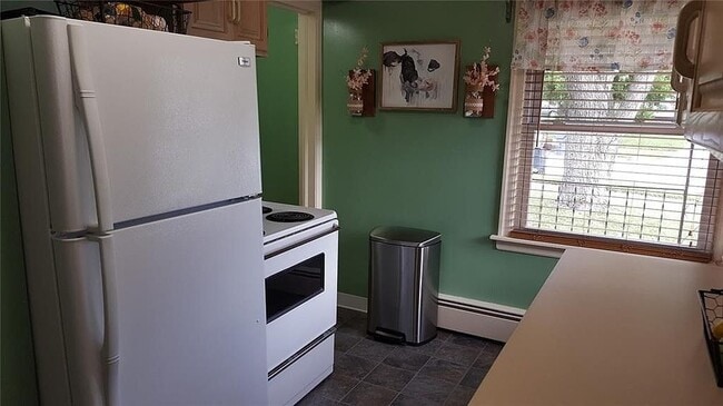 Building Photo - 521 Lonsvale Dr