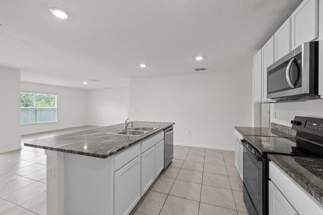 Building Photo - Recently Updated One Story - 4BR For Rent