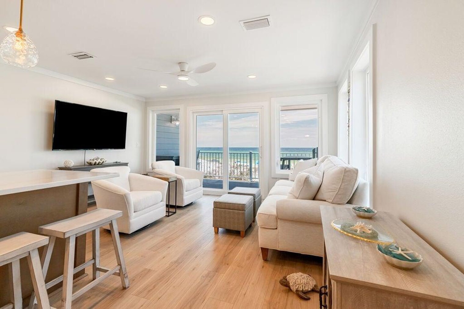 Building Photo - 100 S Spooky Ln